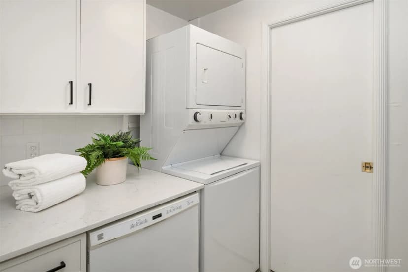 Property photo for 2015 S Ferdinand Street, Seattle photo 18