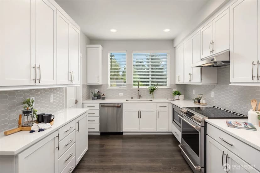 Property photo for 1202 Ne 180th Street #b, Shoreline photo 10