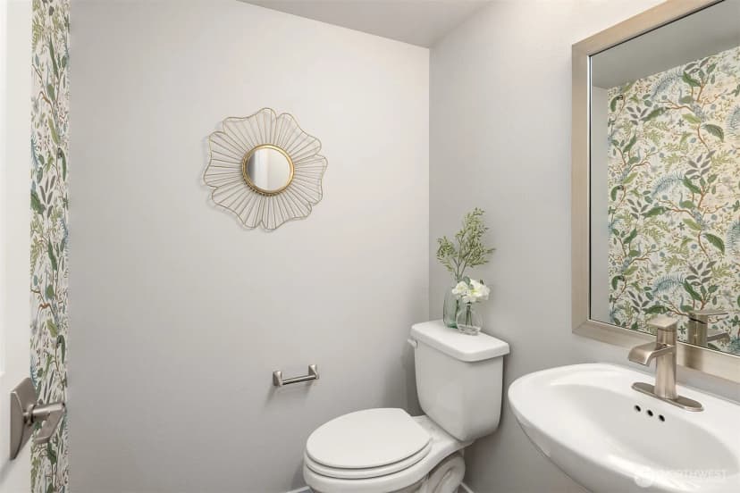 Property photo for 1202 Ne 180th Street #b, Shoreline photo 16
