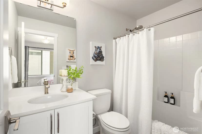 Property photo for 1202 Ne 180th Street #b, Shoreline photo 25