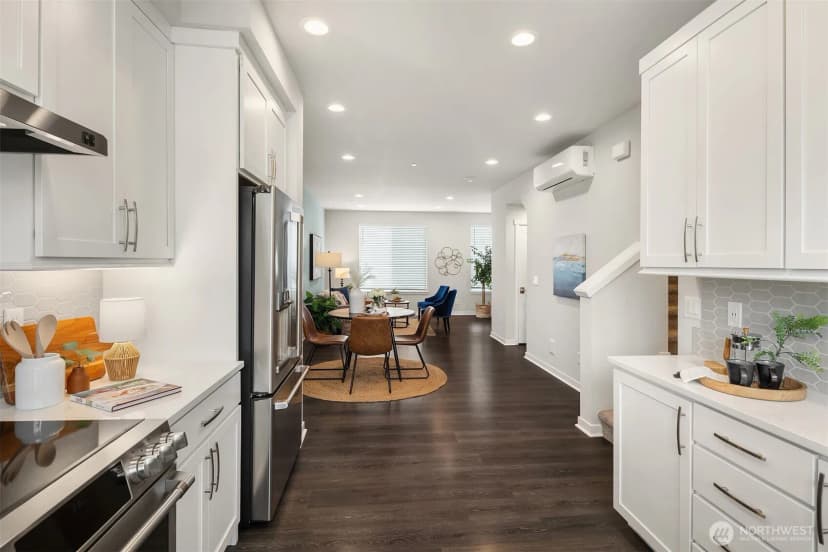 Property photo for 1202 Ne 180th Street #b, Shoreline photo 14