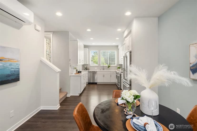 Property photo for 1202 Ne 180th Street #b, Shoreline photo 13
