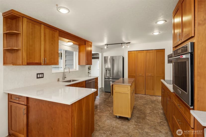 Property photo for 2352 N 192nd Street, Shoreline photo 11