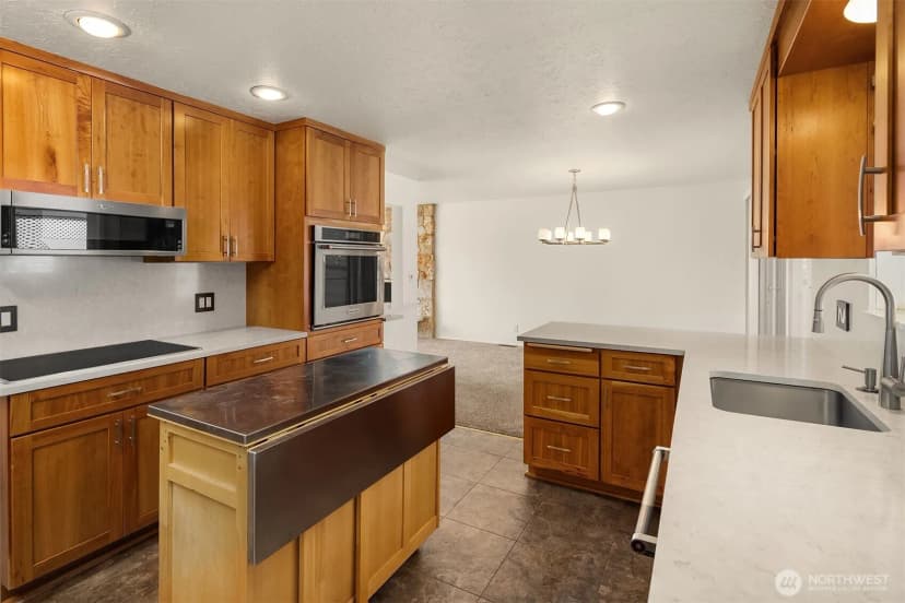 Property photo for 2352 N 192nd Street, Shoreline photo 13