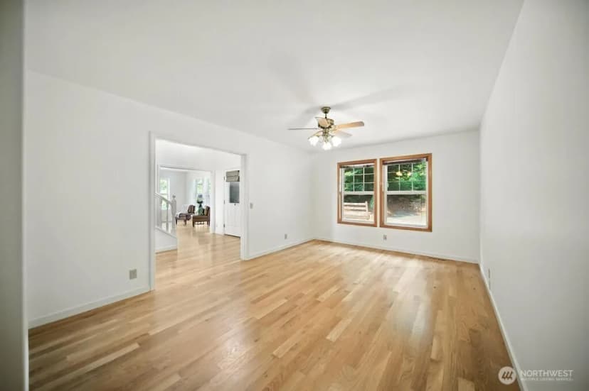 Property photo for 38332 Vista Key Drive Ne, Hansville photo 9