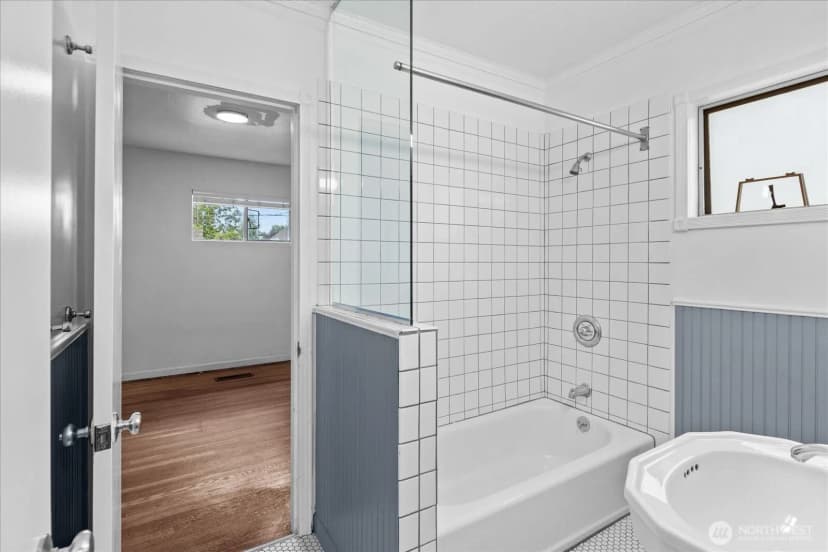 Property photo for 5608 7th Avenue Nw, Seattle photo 15