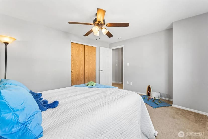 Property photo for 351 Stonewood Place, Bremerton photo 19