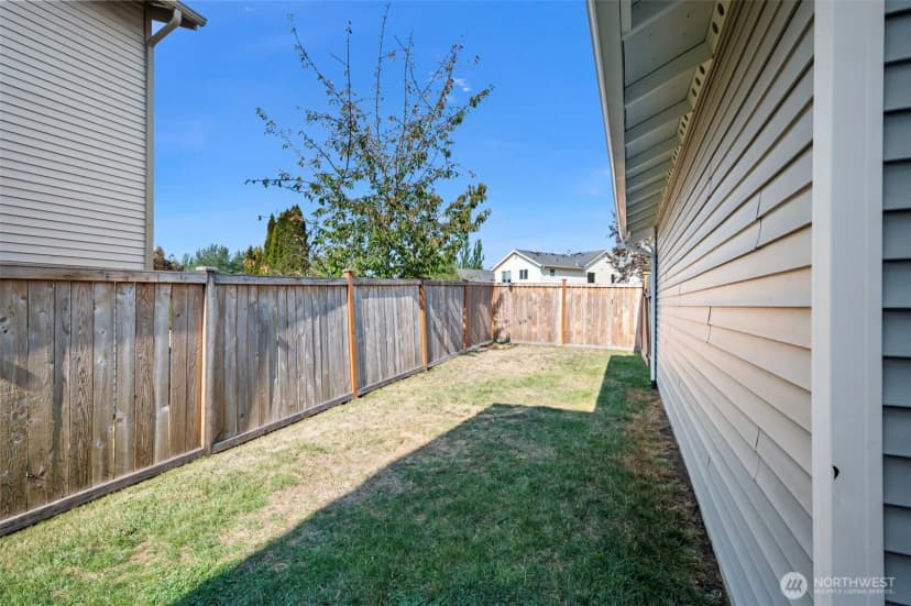 Property photo for 7828 Cortland Avenue Se, Snoqualmie photo 26