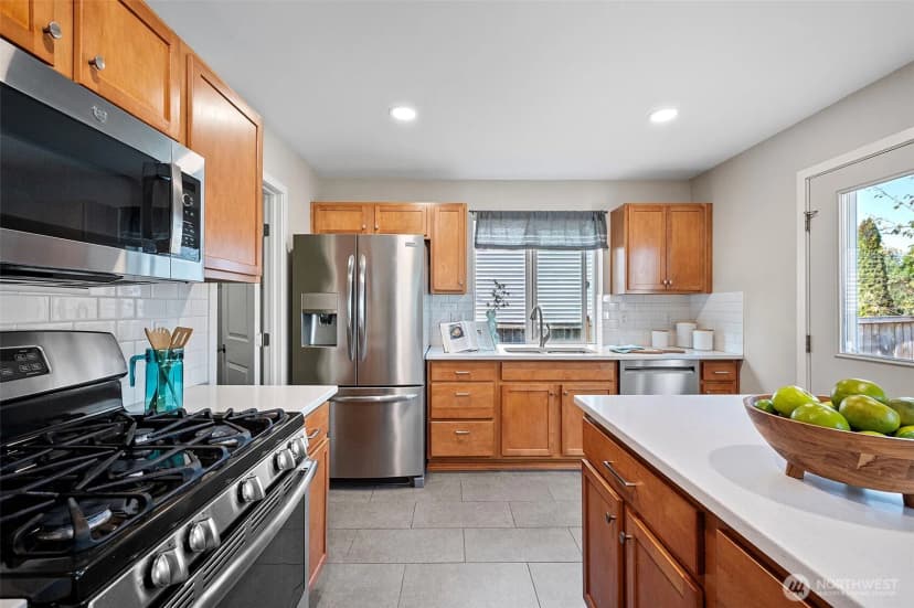 Property photo for 7828 Cortland Avenue Se, Snoqualmie photo 6