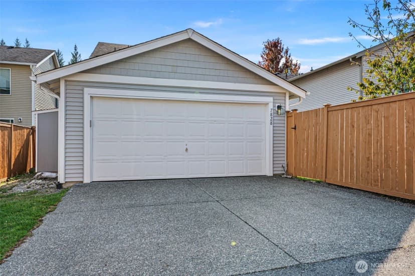 Property photo for 7828 Cortland Avenue Se, Snoqualmie photo 23