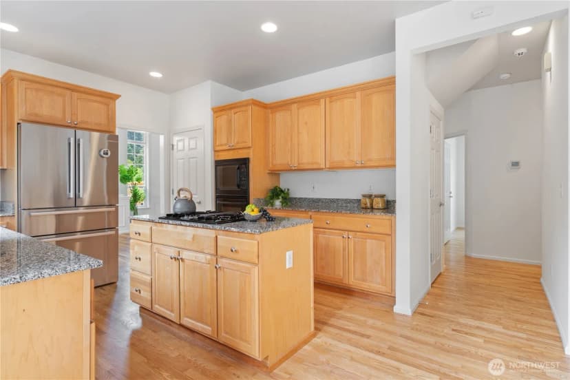 Property photo for 8822 116th Avenue Se, Newcastle photo 14