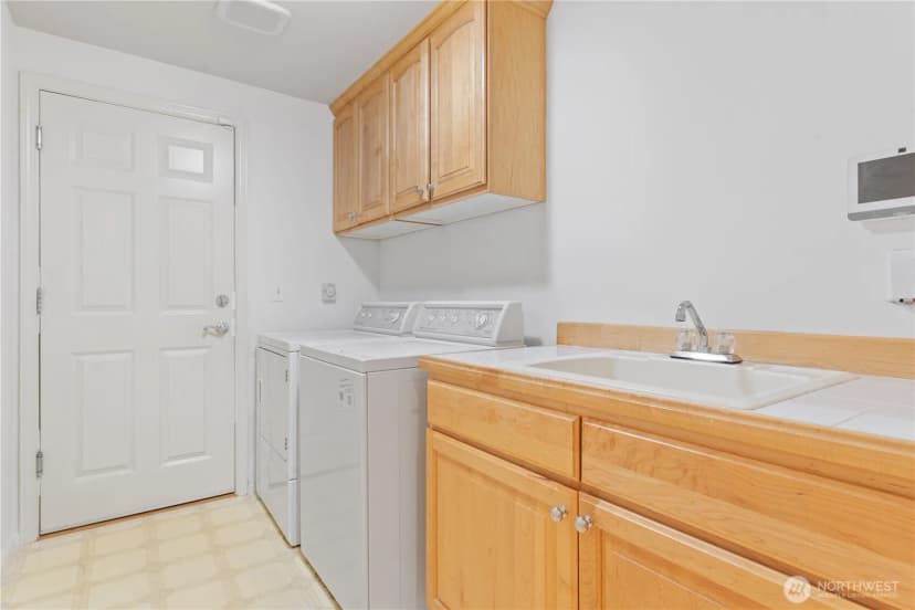 Property photo for 8822 116th Avenue Se, Newcastle photo 20