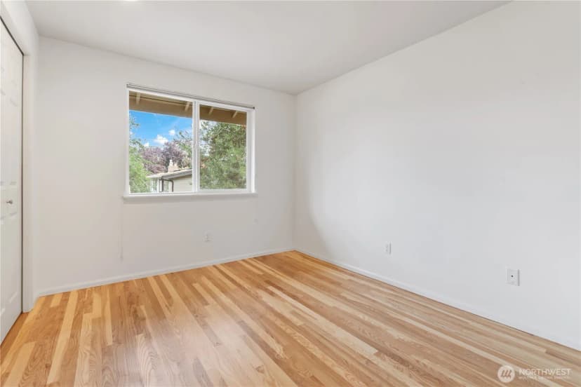Property photo for 8822 116th Avenue Se, Newcastle photo 35