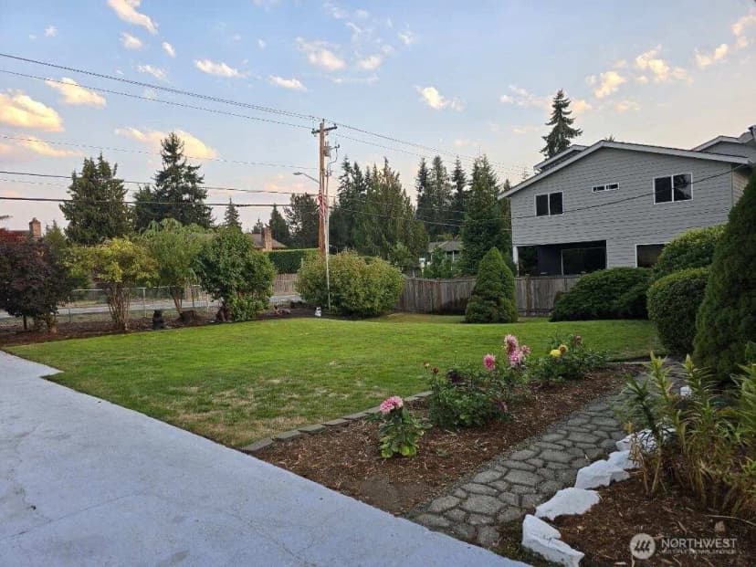 Property photo for 15404 Meadow Road, Lynnwood photo 7
