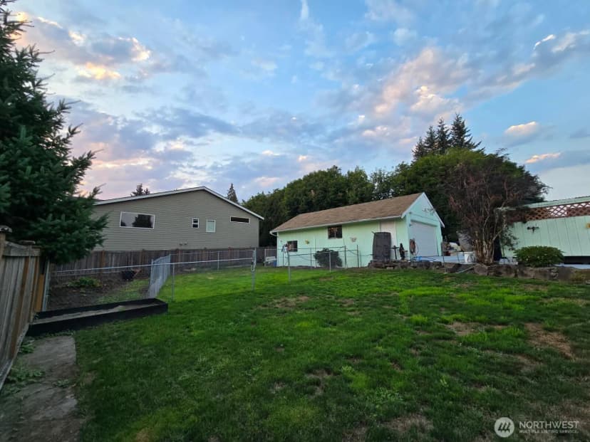 Property photo for 15404 Meadow Road, Lynnwood photo 10