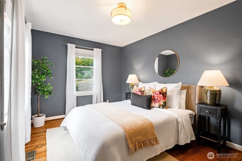 Property photo for 5223 56th Avenue S, Seattle photo 17