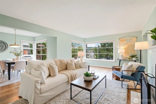 Property photo for 5223 56th Avenue S, Seattle photo 5