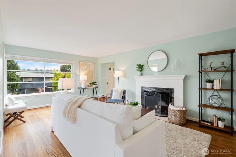 Property photo for 5223 56th Avenue S, Seattle photo 6