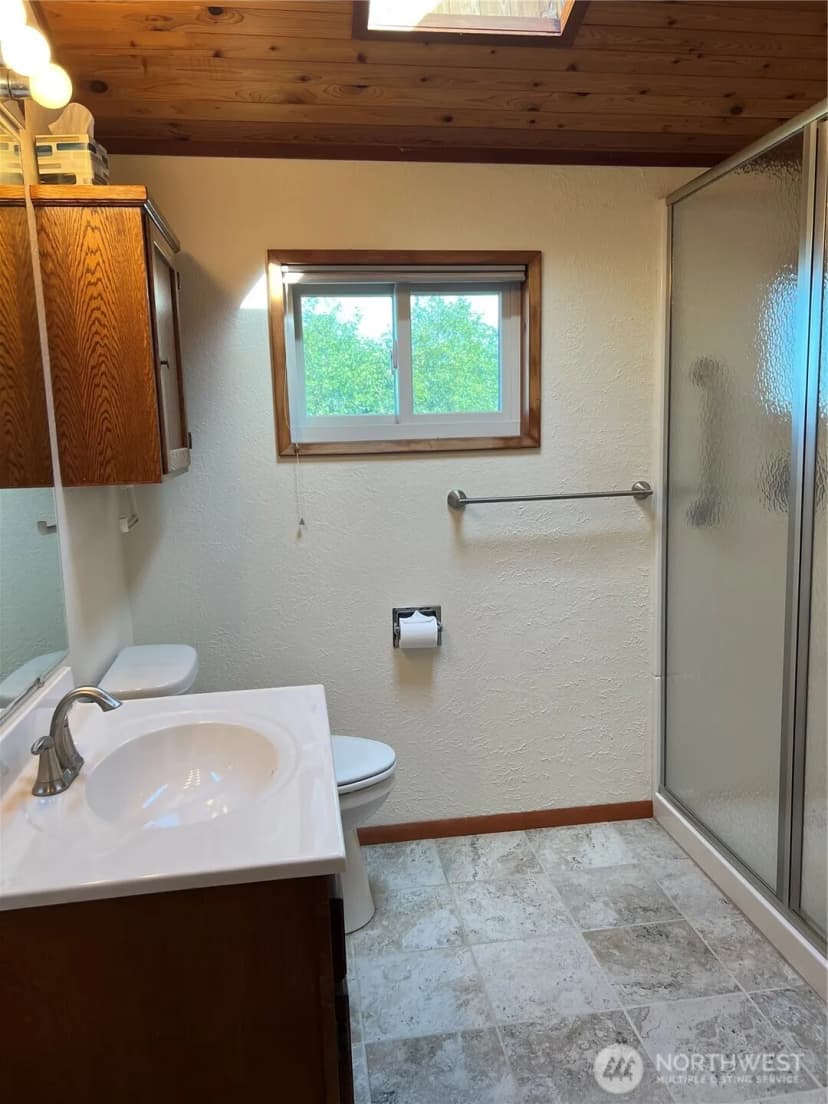 Property photo for 33408 J Place, Ocean Park photo 23