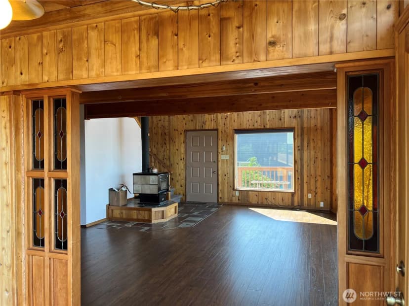 Property photo for 33408 J Place, Ocean Park photo 11