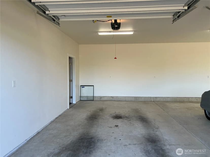 Property photo for 33408 J Place, Ocean Park photo 37
