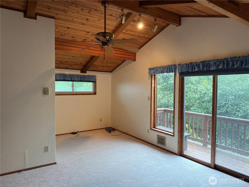 Property photo for 33408 J Place, Ocean Park photo 21