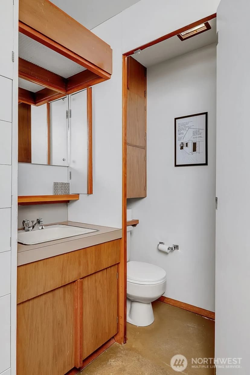 Property photo for 4030 Ne 104th Street, Seattle photo 22