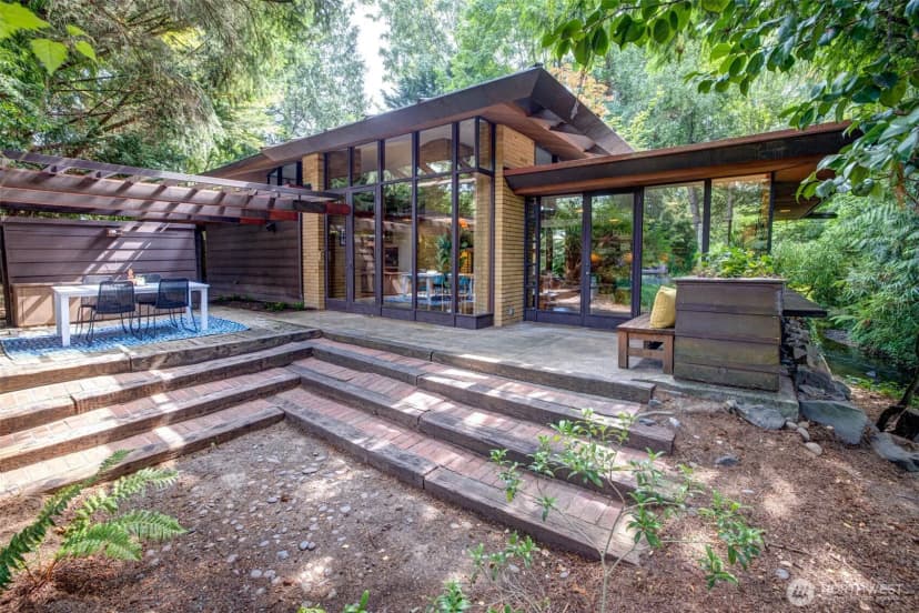 Property photo for 4030 Ne 104th Street, Seattle photo 26