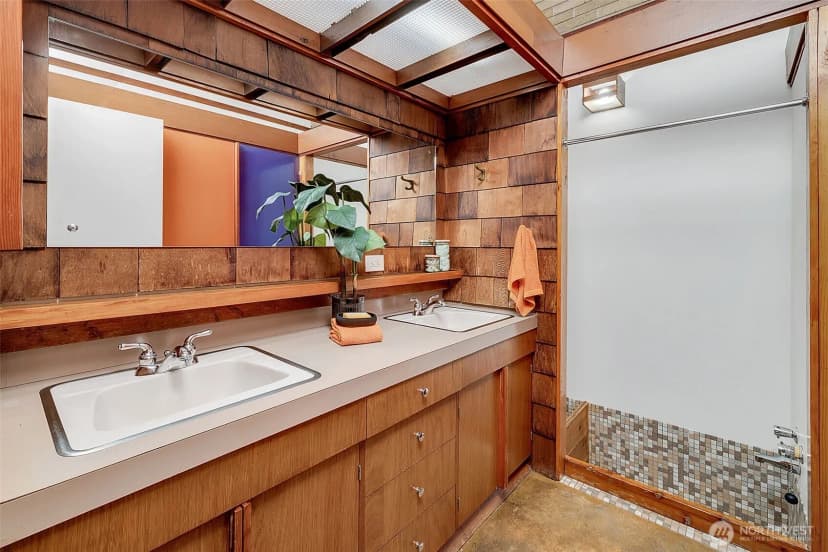 Property photo for 4030 Ne 104th Street, Seattle photo 18