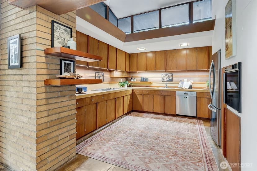 Property photo for 4030 Ne 104th Street, Seattle photo 16