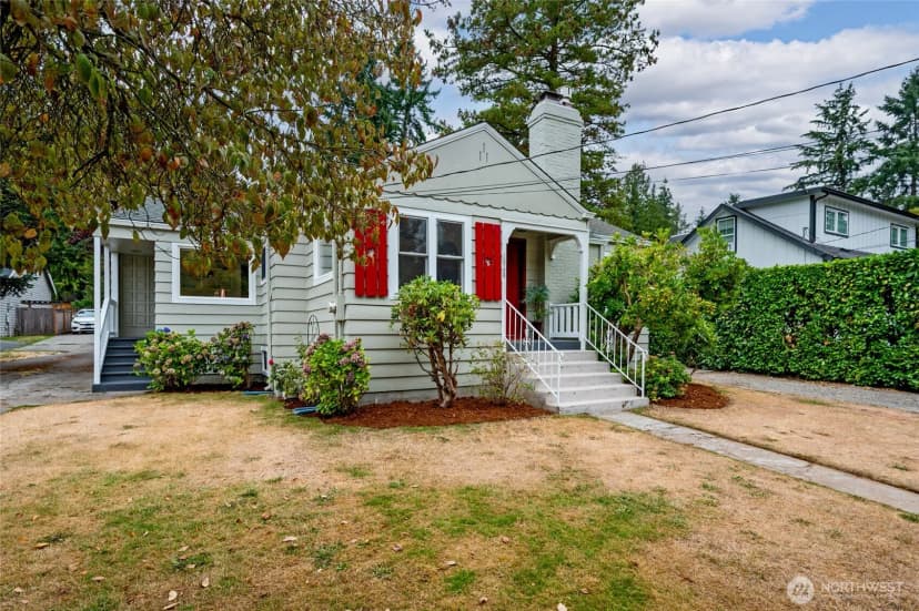 Property photo for 10723 23rd Avenue Ne, Seattle photo 2