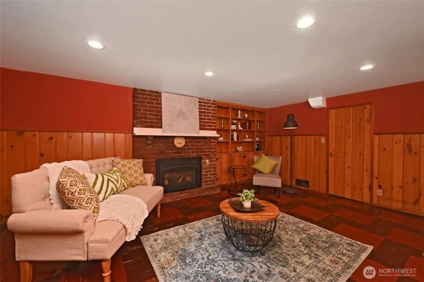 Property photo for 10723 23rd Avenue Ne, Seattle photo 21