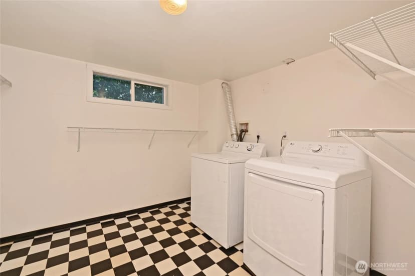 Property photo for 10723 23rd Avenue Ne, Seattle photo 24