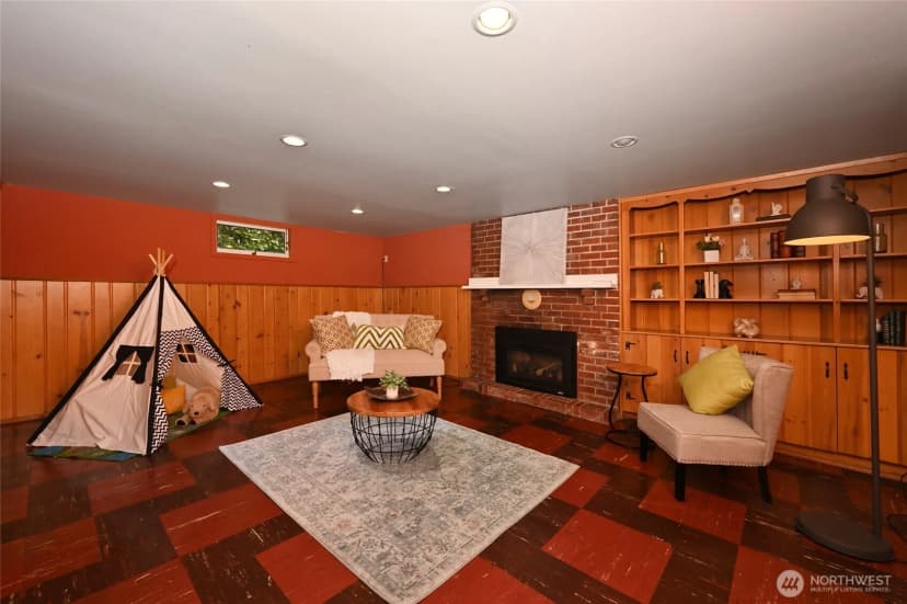 Property photo for 10723 23rd Avenue Ne, Seattle photo 20