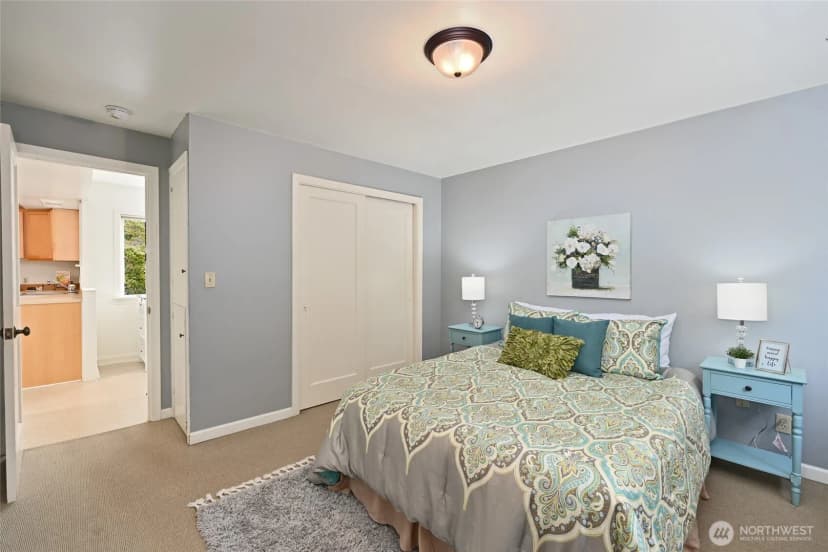 Property photo for 10723 23rd Avenue Ne, Seattle photo 14