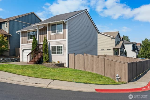 Property photo for 2017 201st St. E, Spanaway photo 3