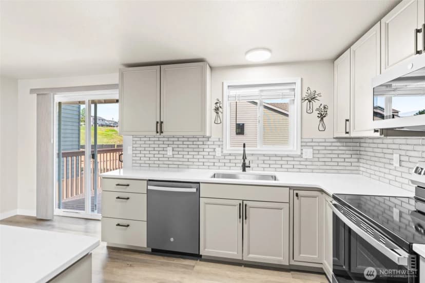 Property photo for 2017 201st St. E, Spanaway photo 12