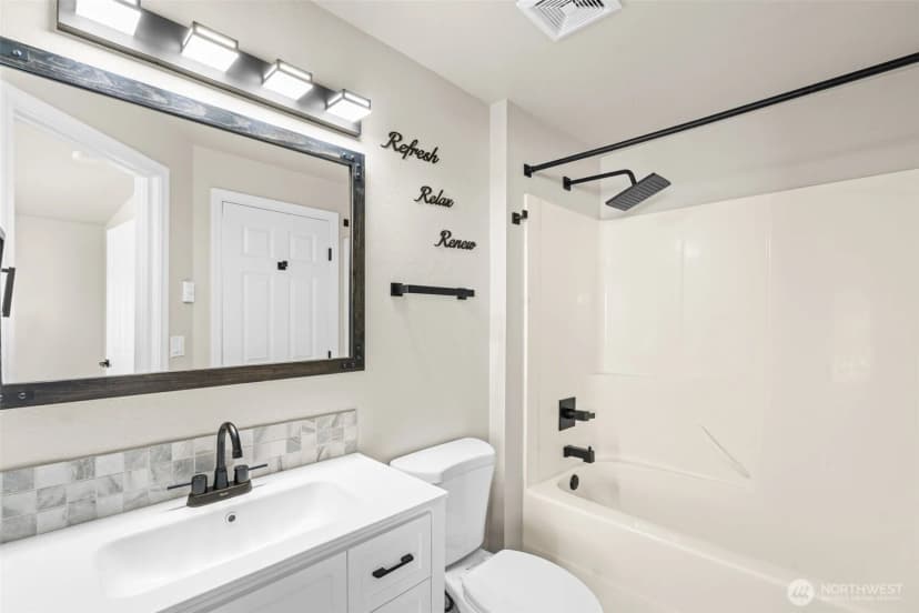 Property photo for 2017 201st St. E, Spanaway photo 16