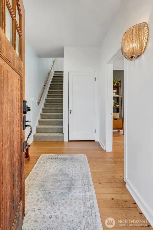 Property photo for 5416 46th Avenue S, Seattle photo 4
