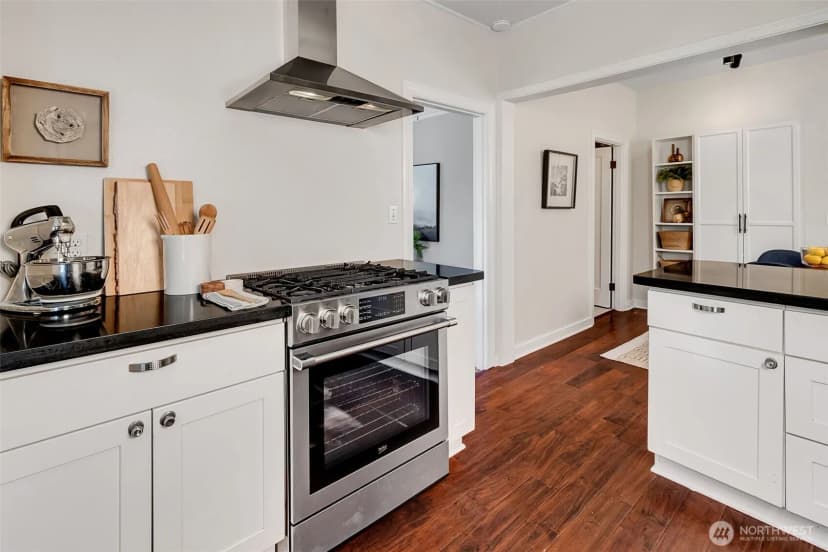 Property photo for 5416 46th Avenue S, Seattle photo 15