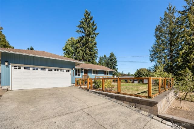 Property photo for 9236 Ne 191st Street, Bothell photo 3