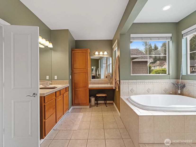 Property photo for 24618 Se 278th Street, Maple Valley photo 23