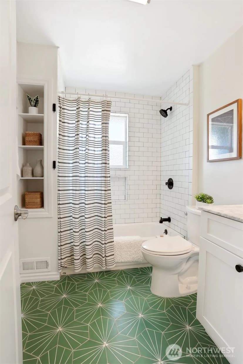 Property photo for 8056 28th Avenue Nw, Seattle photo 14