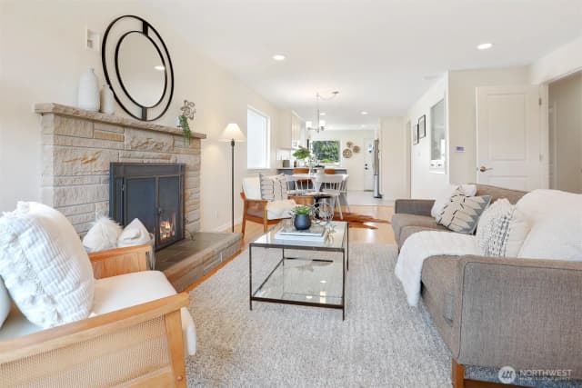 Property photo for 8056 28th Avenue Nw, Seattle photo 5