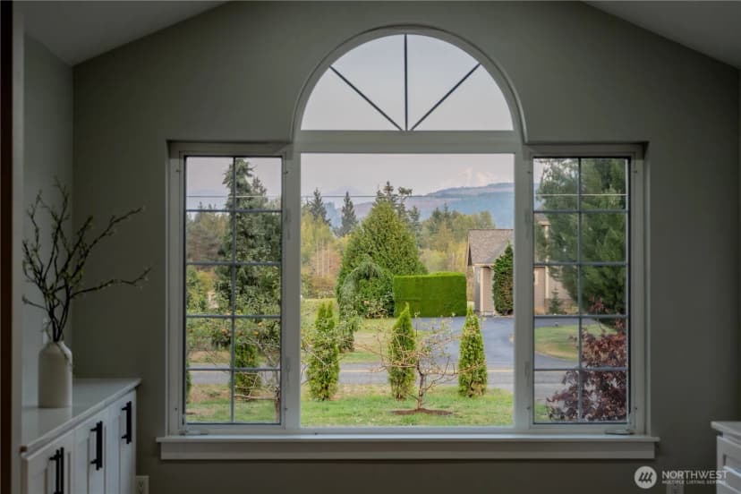 Property photo for 5003 Mission Road, Bellingham photo 12