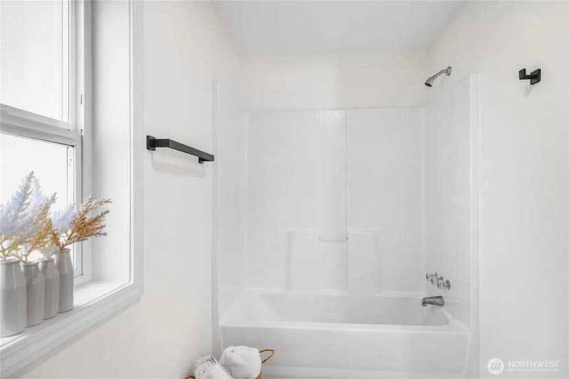 Property photo for 9928 Whitecap Drive Nw, Olympia photo 16