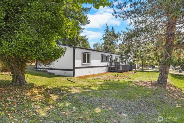 Property photo for 9928 Whitecap Drive Nw, Olympia photo 3