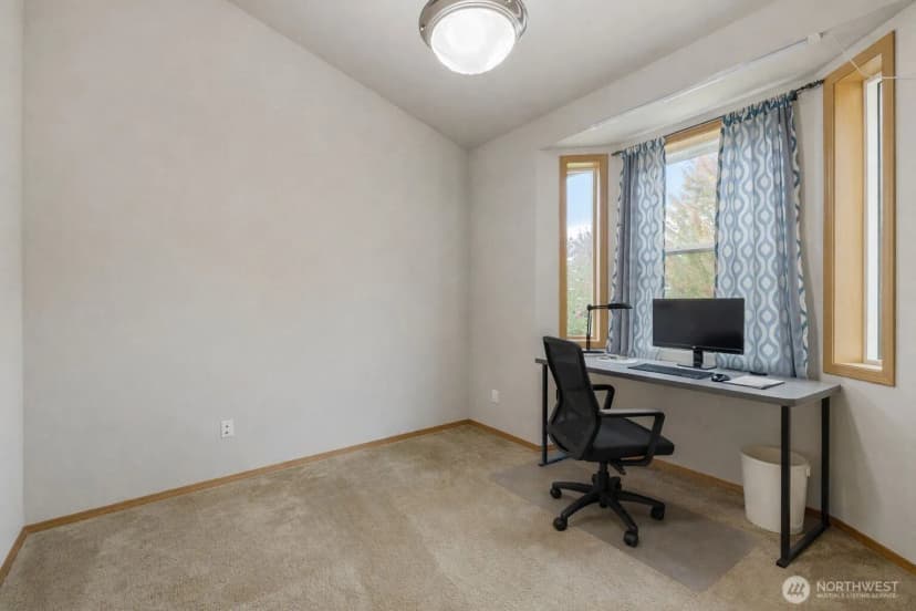 Property photo for 1537 E Gateway Heights Loop, Sedro Woolley photo 11