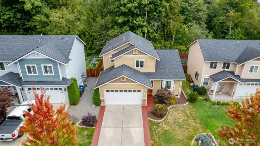 Property photo for 1537 E Gateway Heights Loop, Sedro Woolley photo 2