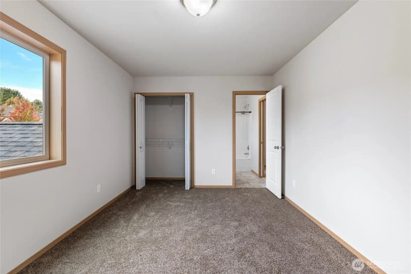 Property photo for 1537 E Gateway Heights Loop, Sedro Woolley photo 12